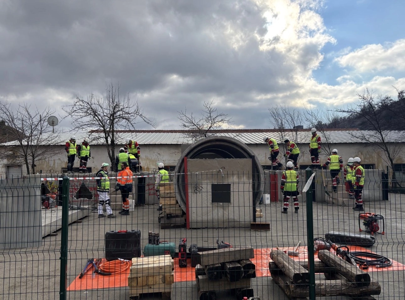 İşletmemizde Deprem Eğitimleri...