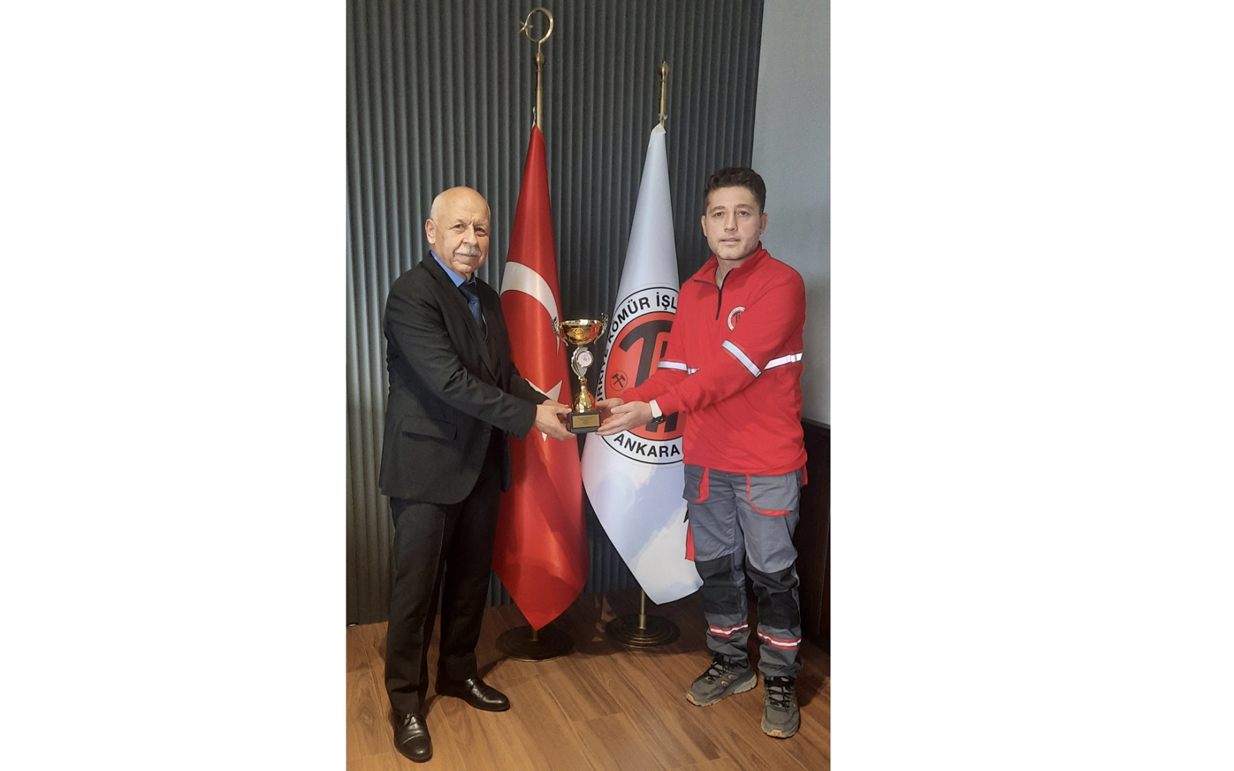 Soma’yı Temsil Eden E.L.İ. Masa Tenisi Takımından Başarılı Performans
